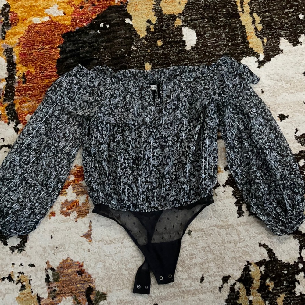 Abercrombie and Fitch top